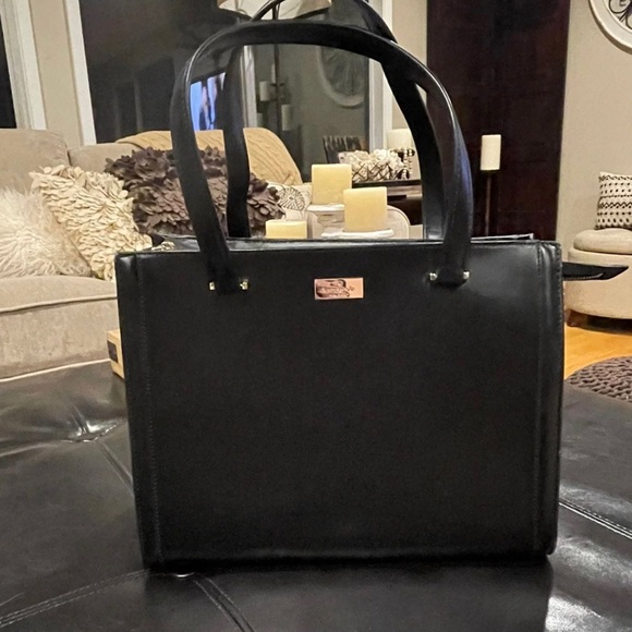 Kate Spade ♠️ - Picture 4 of 5